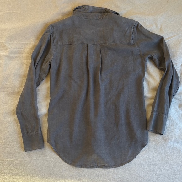 Cloth & Stone Gray Button Down Shirt with Pockets - XS by anthropologie - Picture 8 of 8